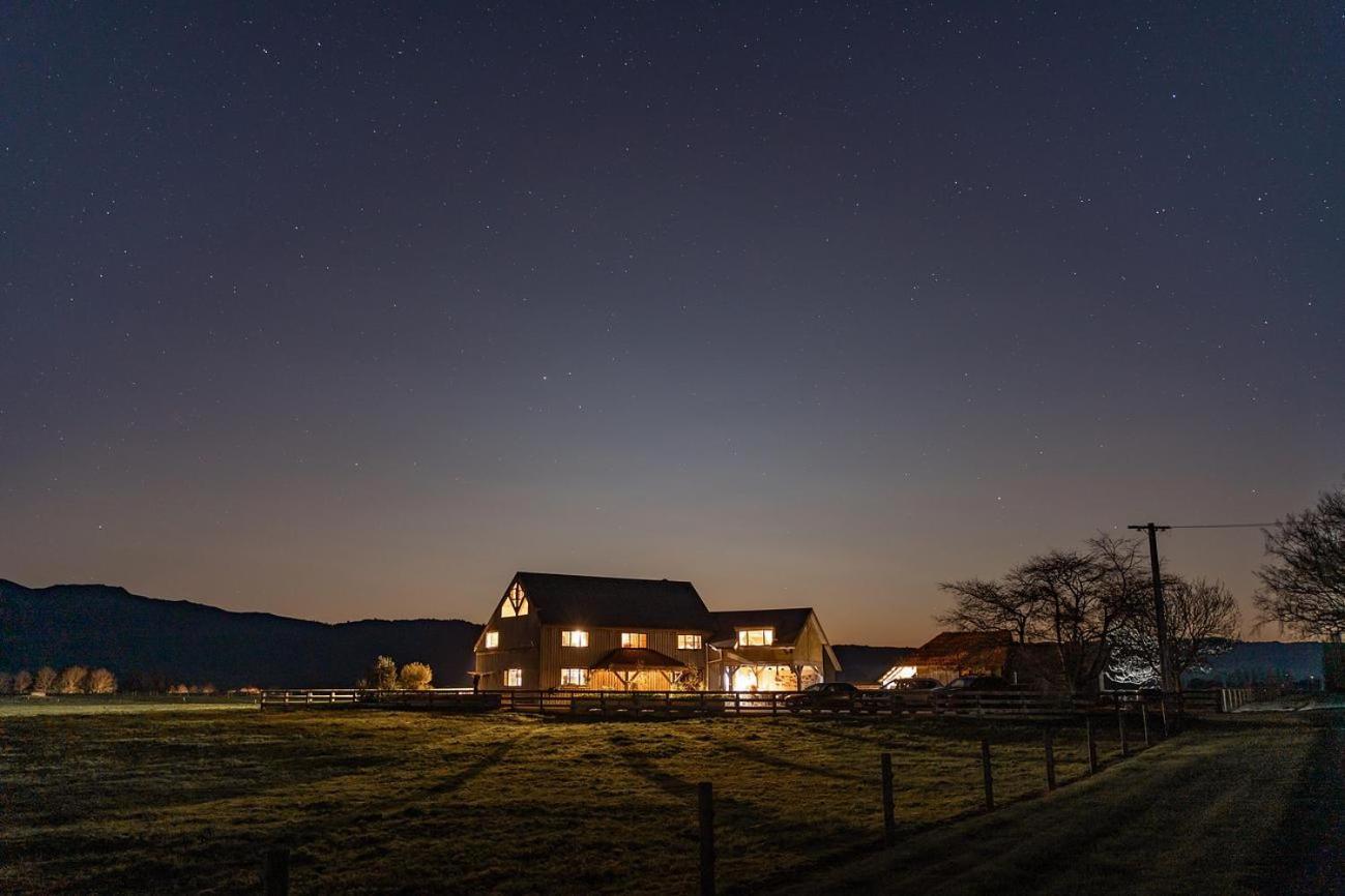 Housewithnonails Bed & Breakfast Matamata Exterior photo